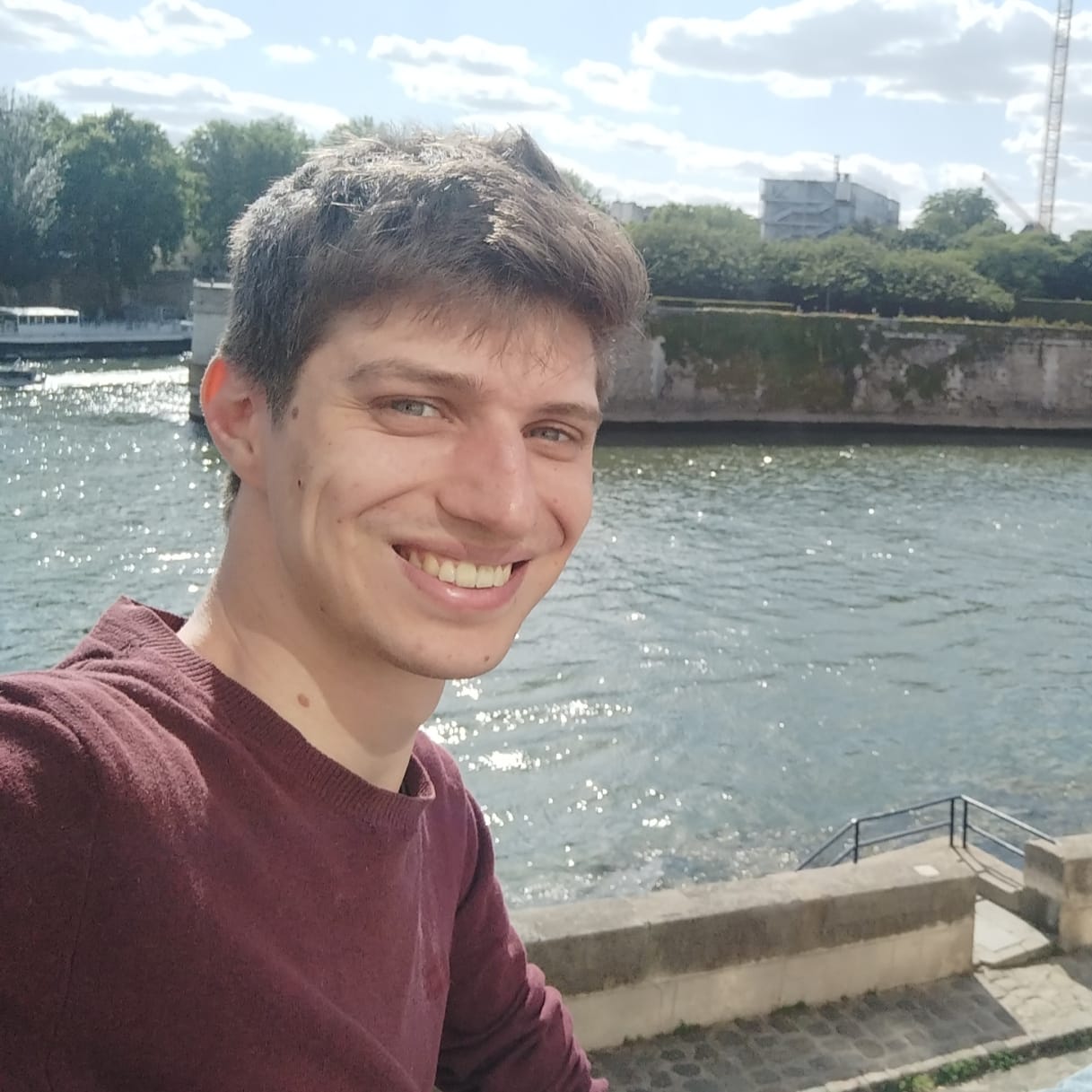 An image showing the author of the website Lukas Renelt